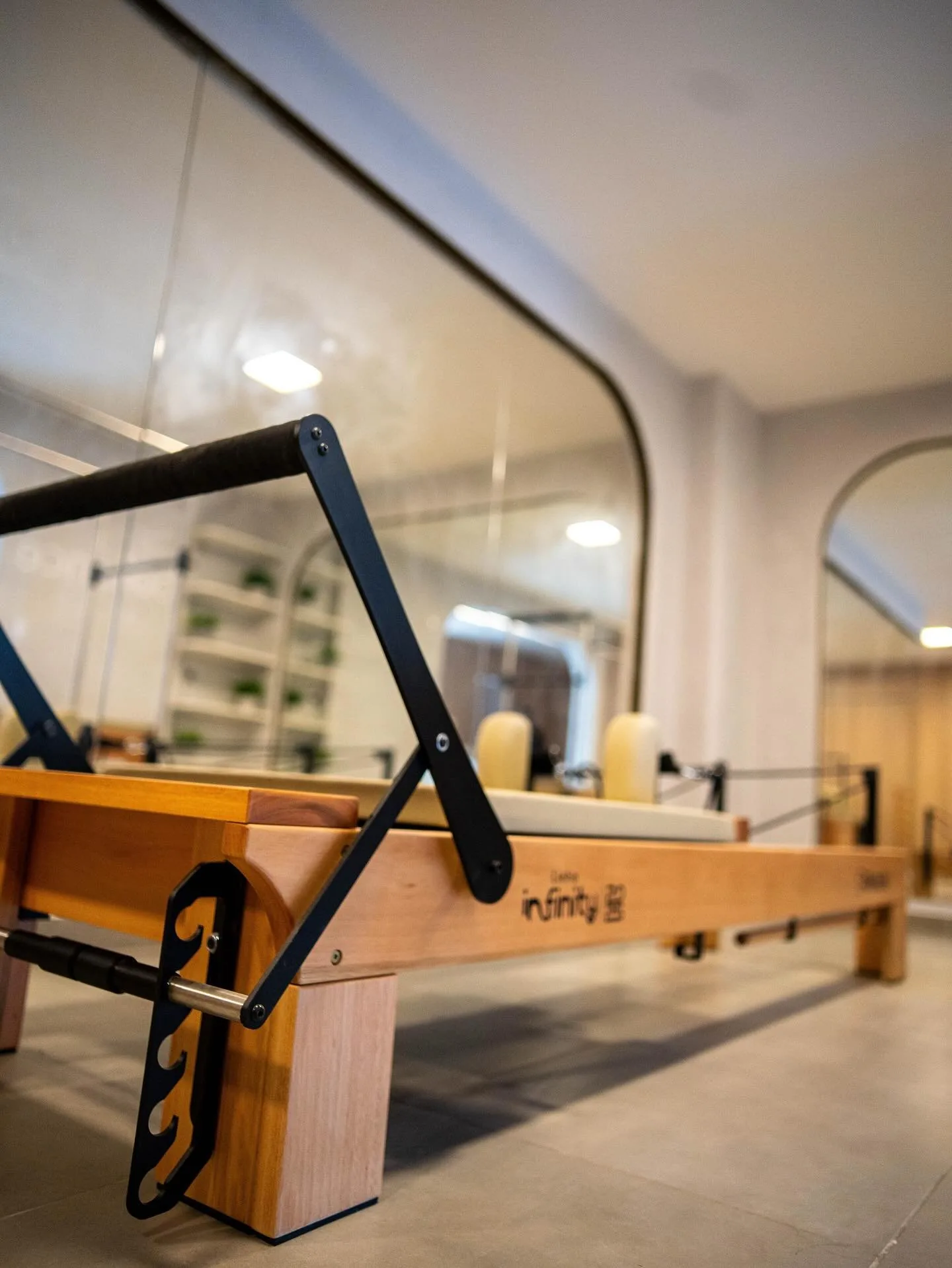 Reformer Infinity — equipamento premium